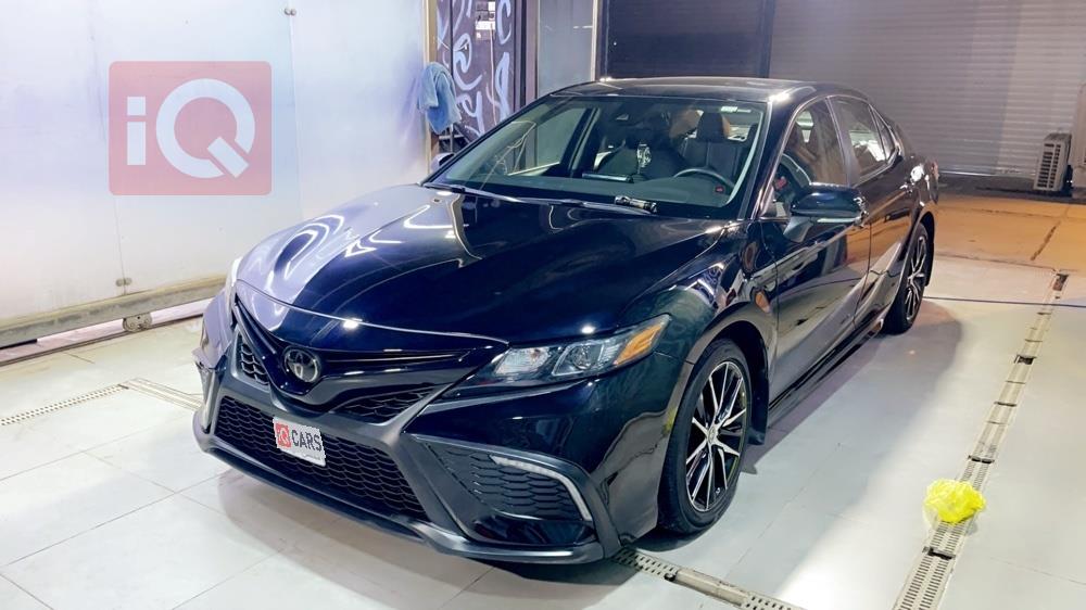 تۆیۆتا کامری